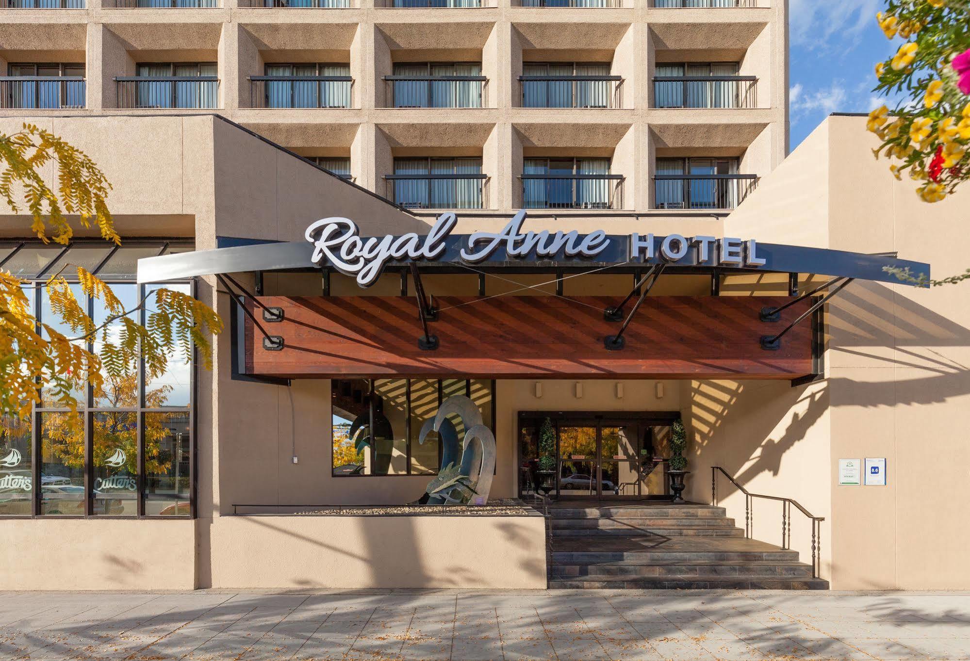 קלונה The Royal Anne Hotel מראה חיצוני תמונה